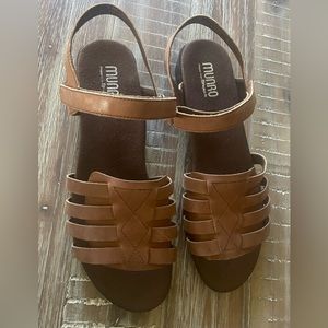 Munro Brown Leather Strappy Slingback Sandals